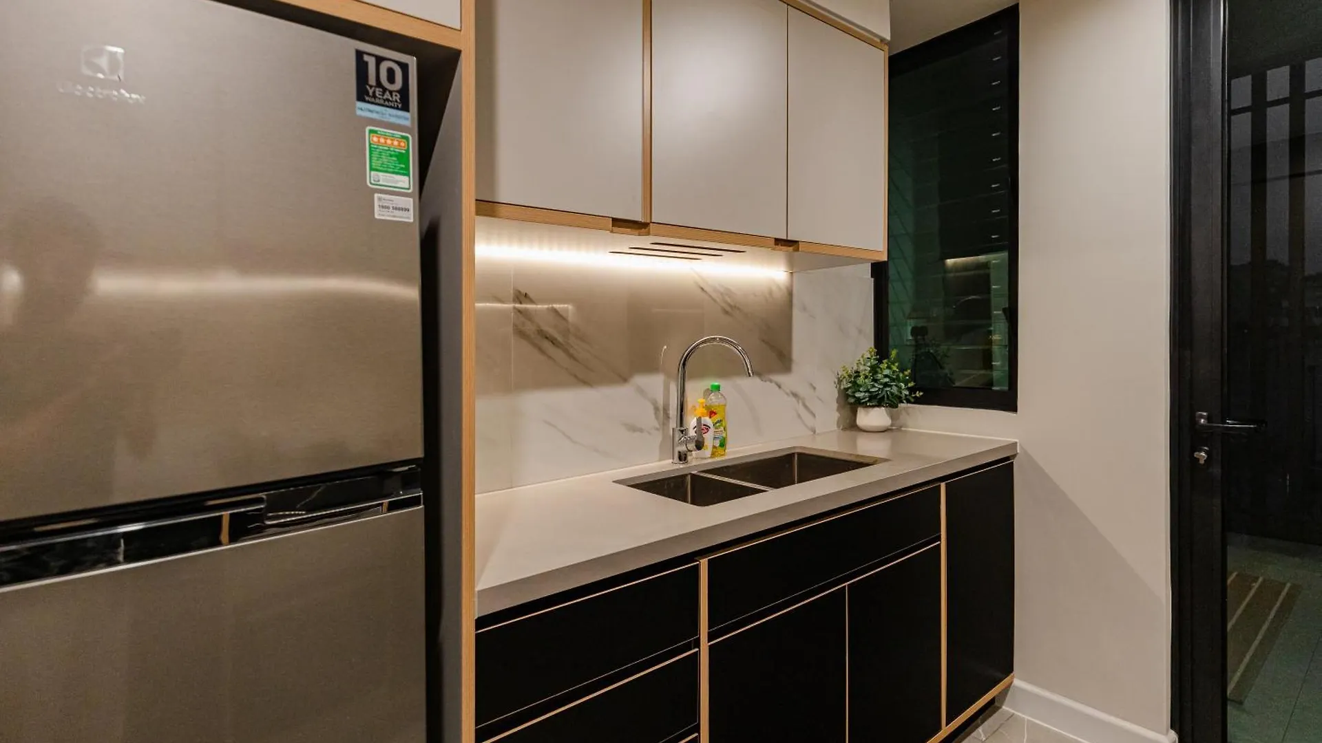 Luxury 2 Or 3Br Apartment In Dist 1 N Pool, Gym, Airport Pickup Ho Chi Minh City 0*,  Vietnam