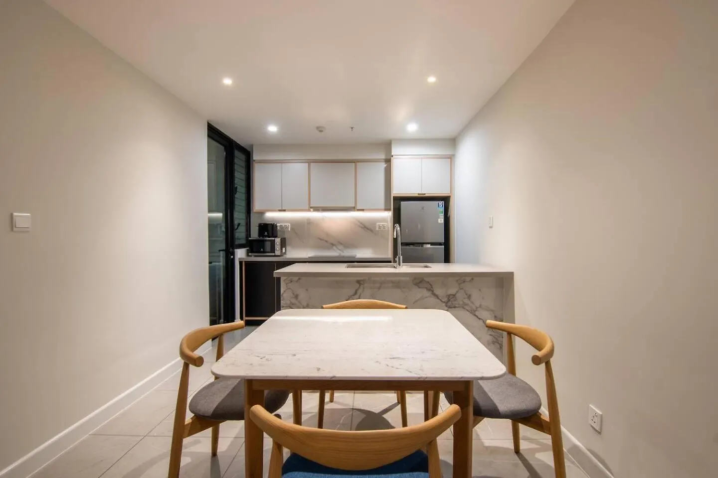 Luxury 2 Or 3Br Apartment In Dist 1 N Pool, Gym, Airport Pickup Ho Chi Minh City