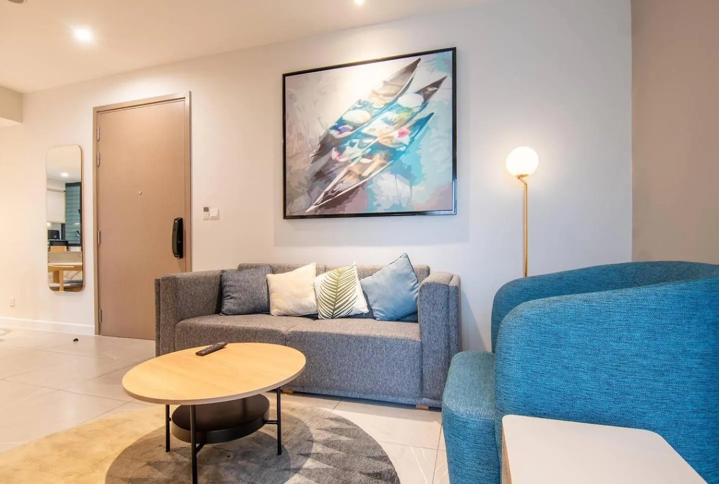 Luxury 2 Or 3Br Apartment In Dist 1 N Pool, Gym, Airport Pickup Ho Chi Minh City