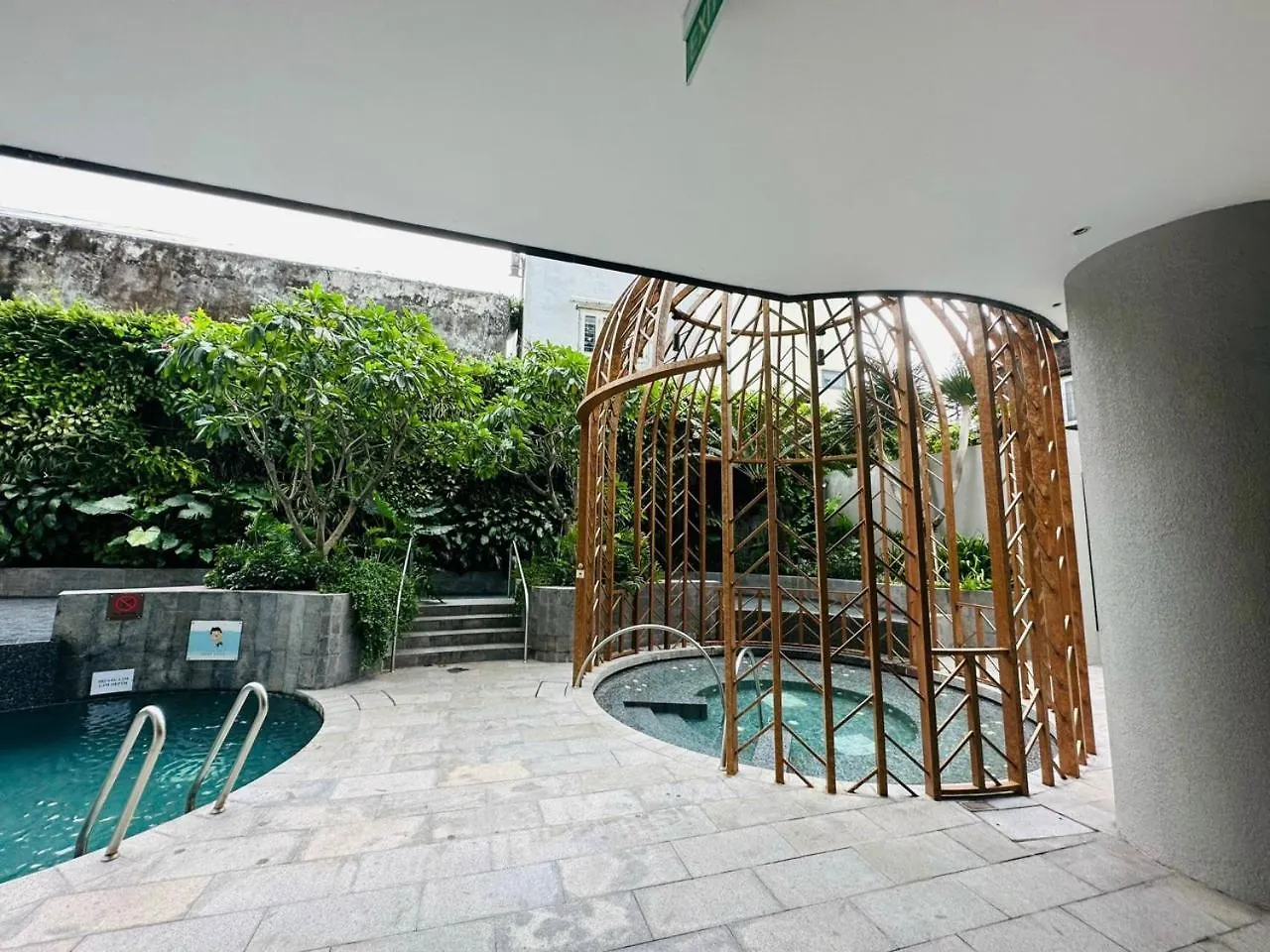 Luxury 2 Or 3Br Apartment In Dist 1 N Pool, Gym, Airport Pickup Ho Chi Minh City