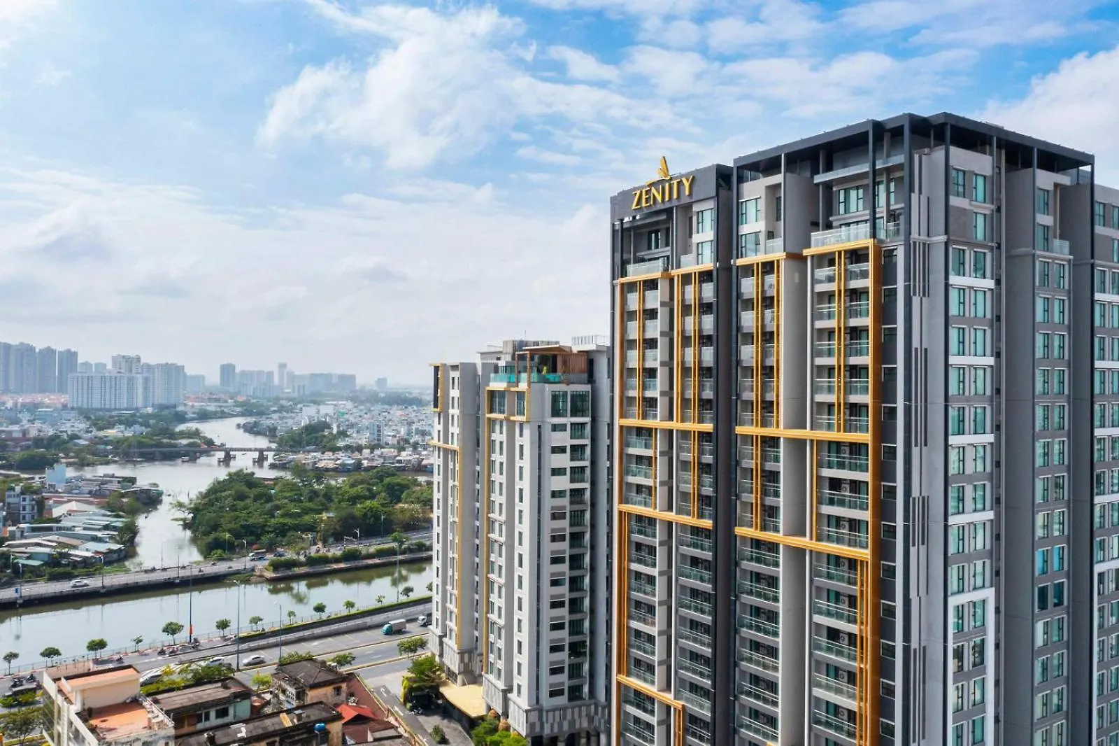 Luxury 2 Or 3Br Apartment In Dist 1 N Pool, Gym, Airport Pickup Ho Chi Minh City
